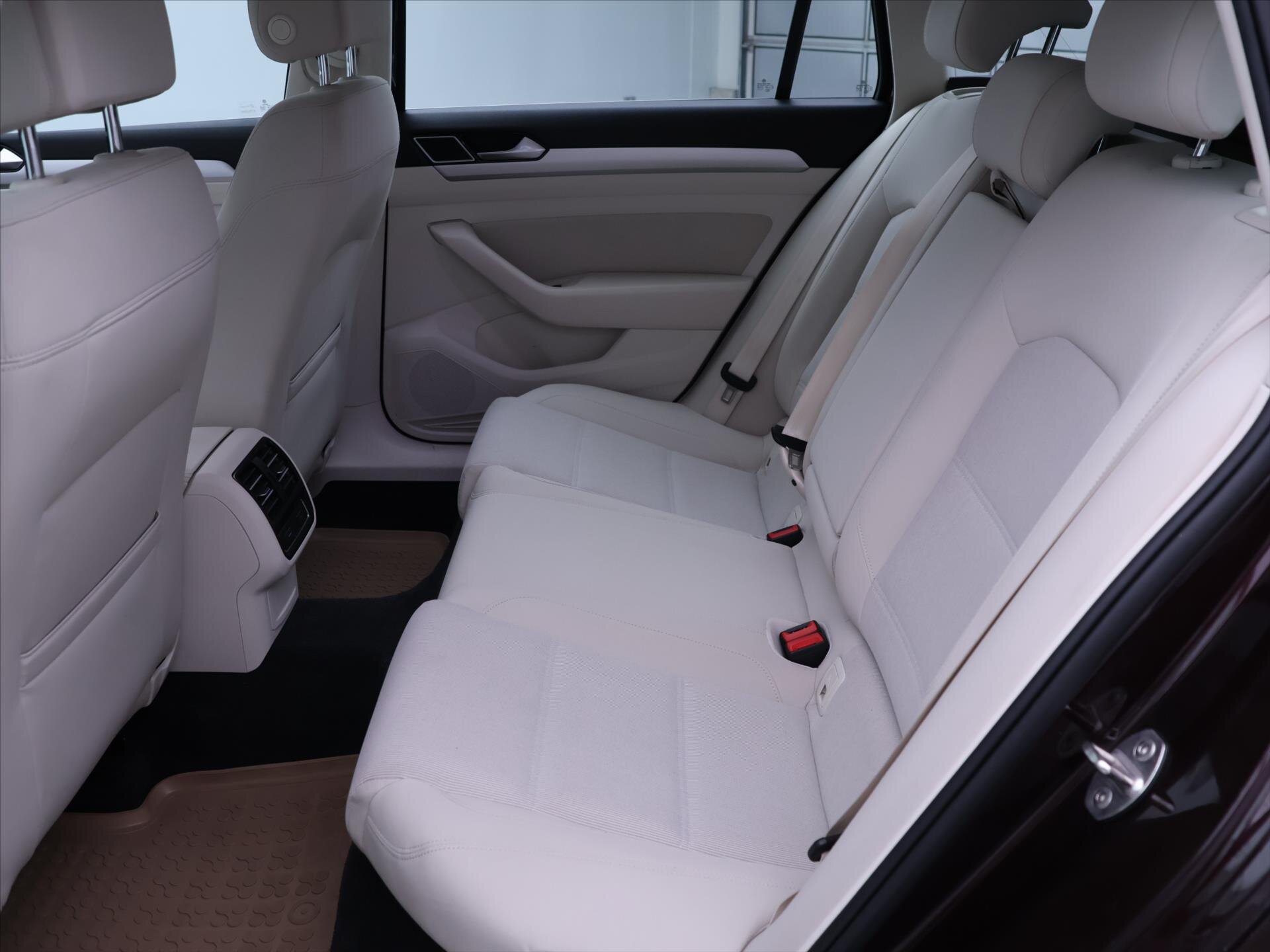 Volkswagen Passat Kombi 2,0 l 110 kw