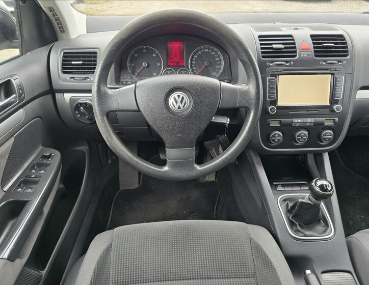 Volkswagen Golf Kombi 2,0 l 103 kw