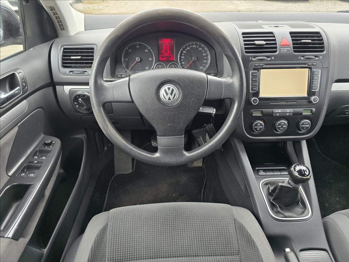 Volkswagen Golf Kombi 2,0 l 103 kw
