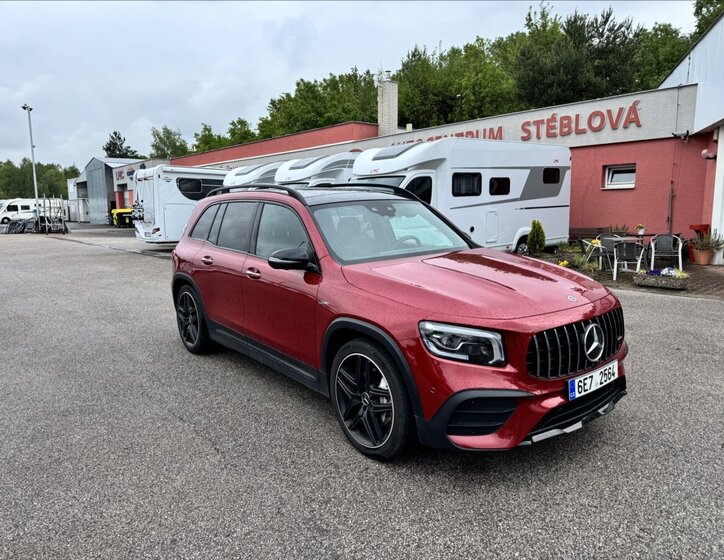 Mercedes-Benz GLB SUV / Terénní 2,0 l 225 kw