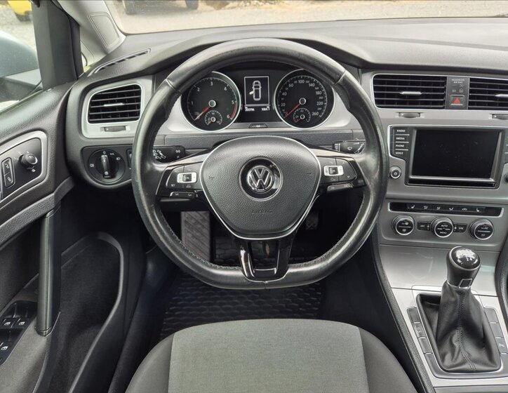 Volkswagen Golf Kombi 1,6 l 81 kw