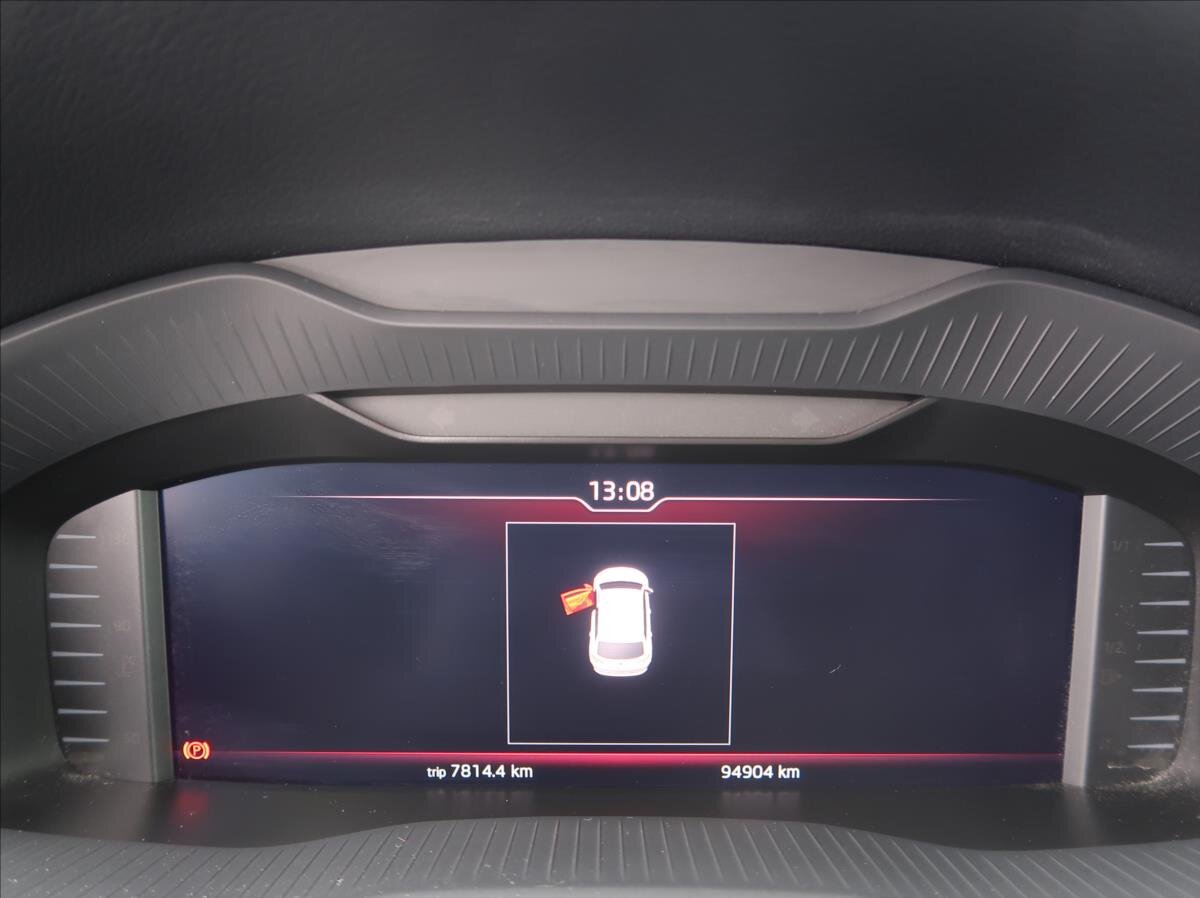 Škoda Karoq SUV / Terénní 1,6 l 85 kw