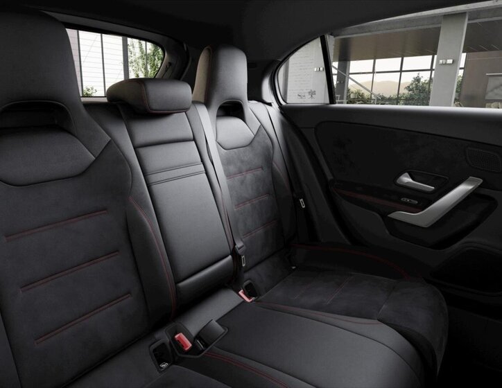 Mercedes-Benz Třídy A Hatchback 1,3 l 120 kw