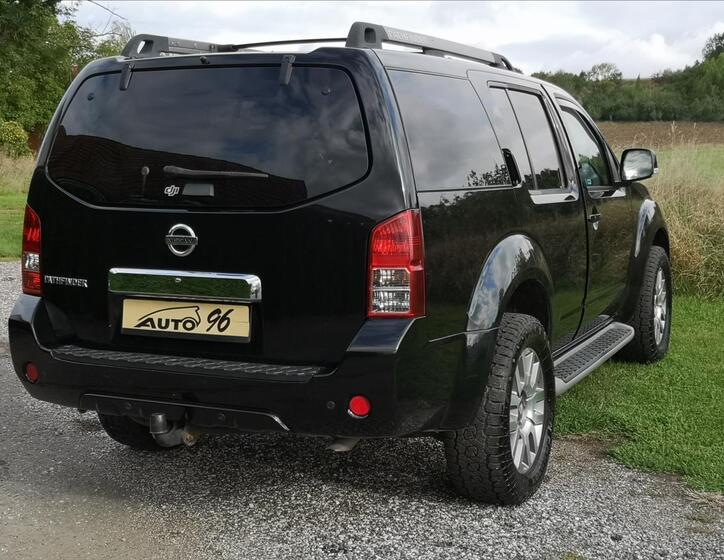Nissan Pathfinder 33