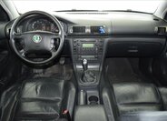 Škoda Superb Sedan / Limuzína 2,8 l 142 kw