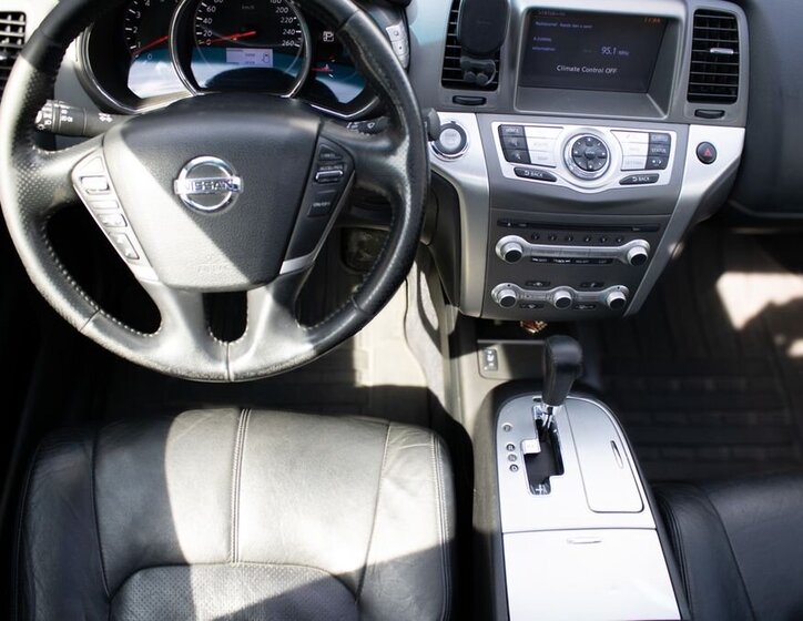 Nissan Murano SUV / Terénní 2,5 l 140 kw