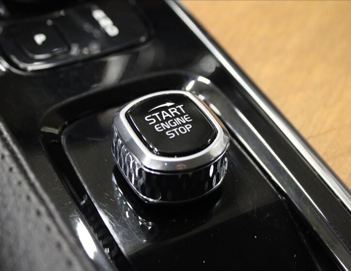 Volvo XC90 SUV 2,0 l 173 kw