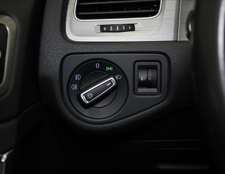 Volkswagen Golf Hatchback 1,2 l 81 kw