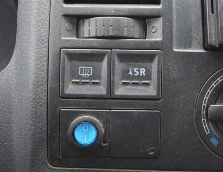 Volkswagen Transporter Kombi 2,5 l 96 kw