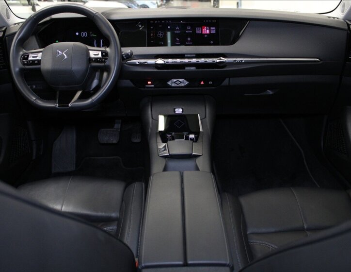 DS Automobiles DS4 SUV / Terénní 1,6 l 165 kw