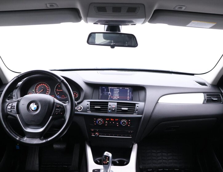 BMW X3 SUV / Terénní 2,0 l 135 kw