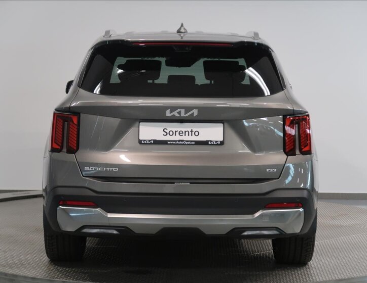 KIA Sorento SUV / Terénní 2,2 l 142 kw