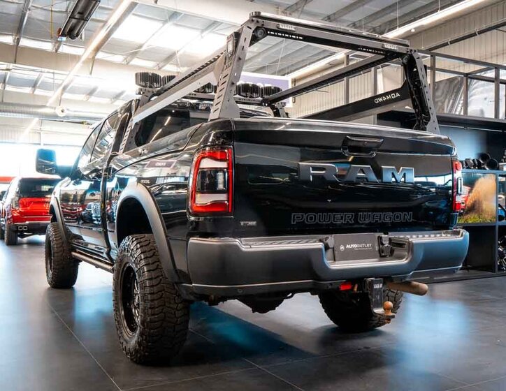 Dodge RAM Pick-up 6,4 l 306 kw