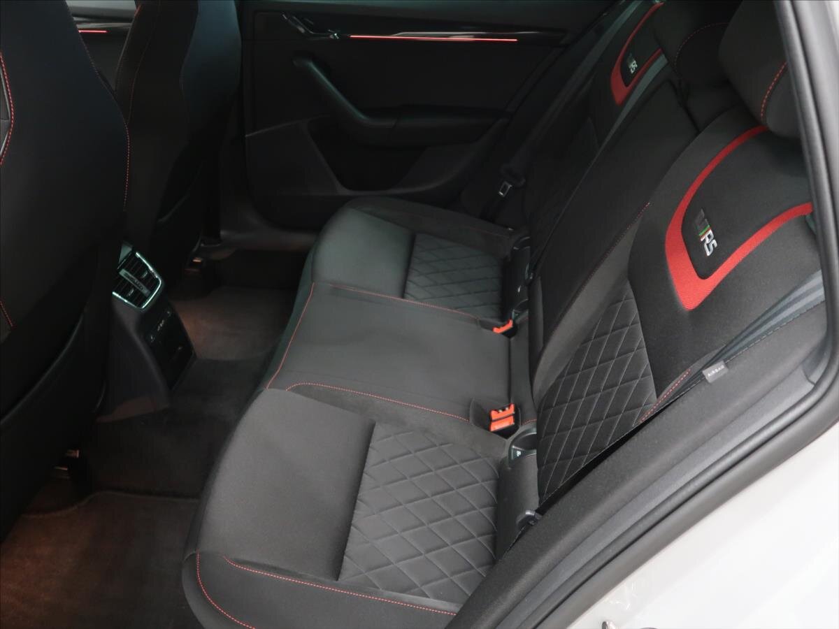 Škoda Octavia Kombi 2,0 l 180 kw