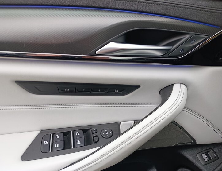 BMW M5 Sedan 4,4 l 460 kw