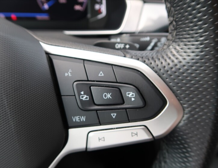 Volkswagen Passat 18