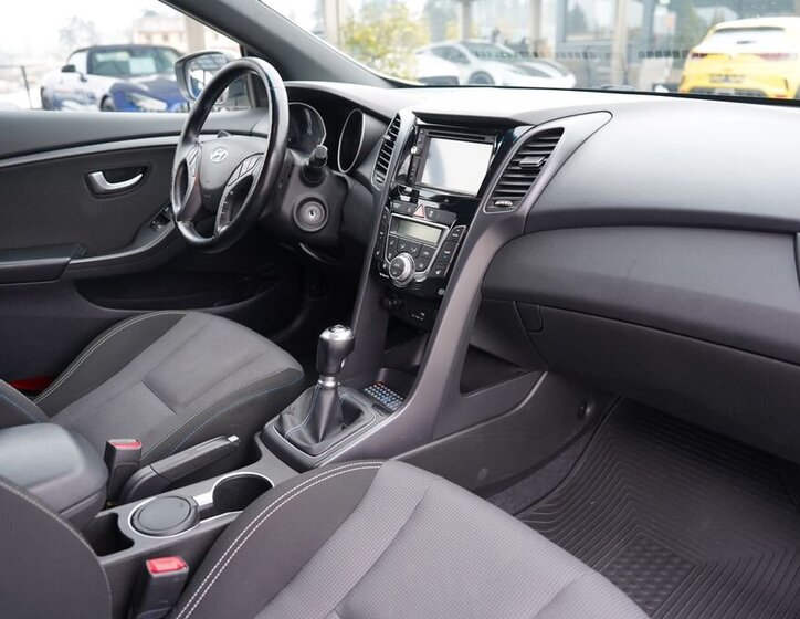 Hyundai i30 Kombi 1,6 l 99 kw