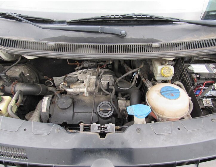 Volkswagen Transporter Skříň 1,9 l 62 kw