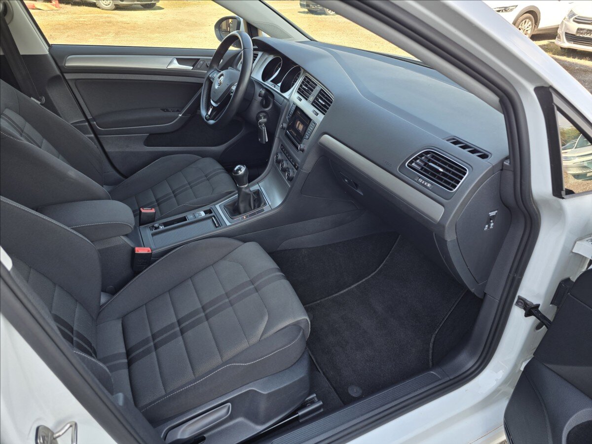 Volkswagen Golf Hatchback 1,2 l 63 kw