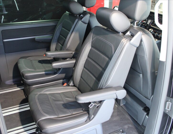 Volkswagen Multivan MPV 2,0 l 146 kw