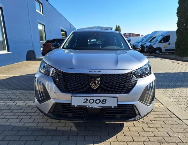 Peugeot 2008 8