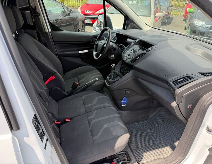 Ford Transit Connect 9