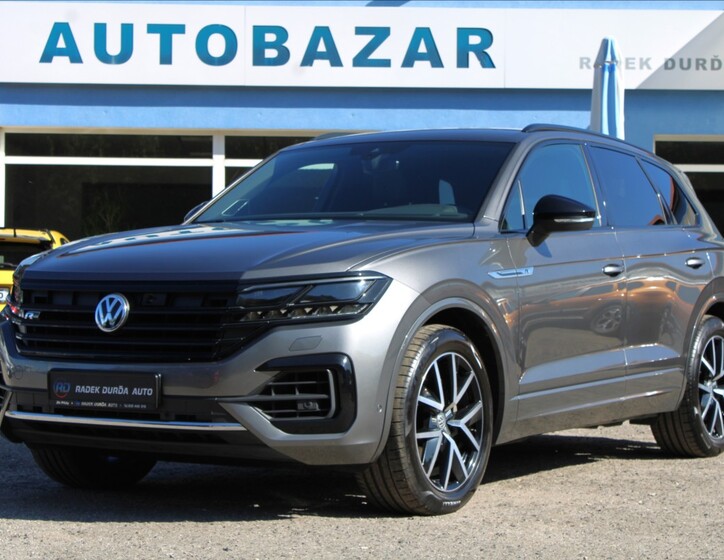 Volkswagen Touareg 1