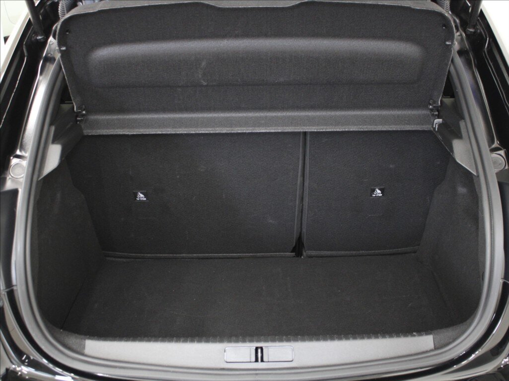 Peugeot 208 Hatchback 1,2 l 74 kw