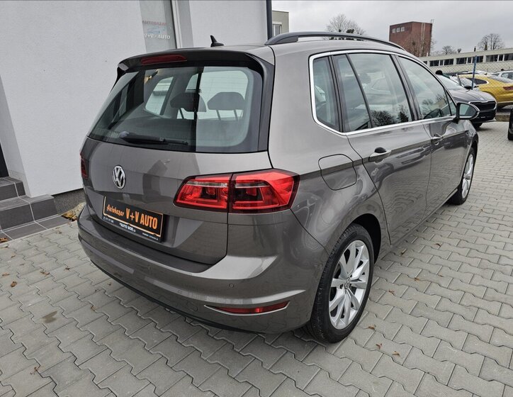 Volkswagen Golf Sportsvan 6