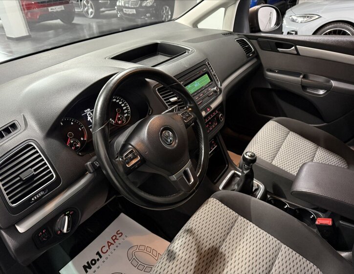 Volkswagen Sharan MPV 2,0 l 103 kw
