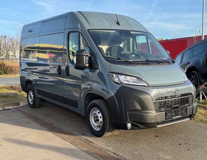 Toyota Proace Max Skříň 2,2 l 106 kw