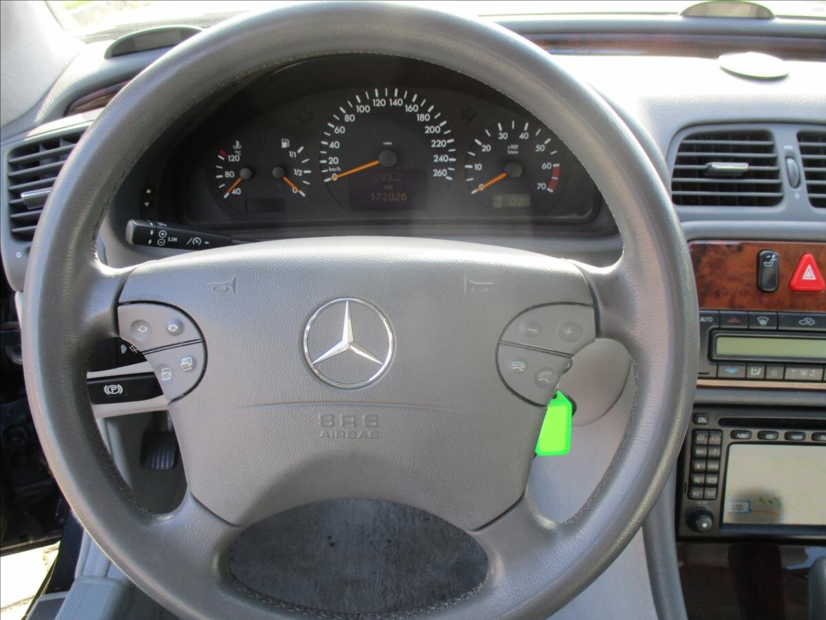 Mercedes-Benz CLK Kupé 2,0 l 120 kw