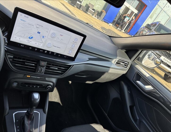 Ford Focus Kombi 999,0 92 kw