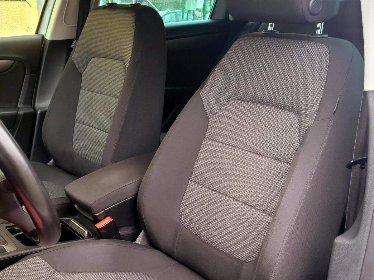 Volkswagen Passat Kombi 1,4 l 90 kw