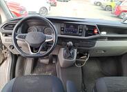 Volkswagen Caravelle 10