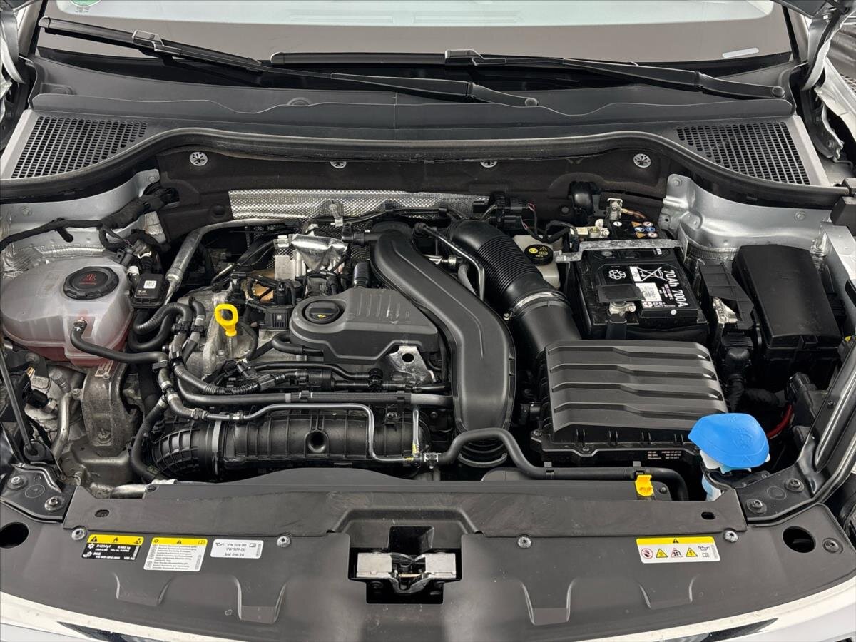 Škoda Karoq SUV / Terénní 1,5 l 110 kw