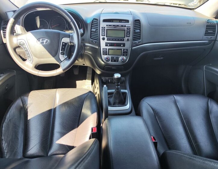 Hyundai Santa Fe SUV / Terénní 2,2 l 145 kw