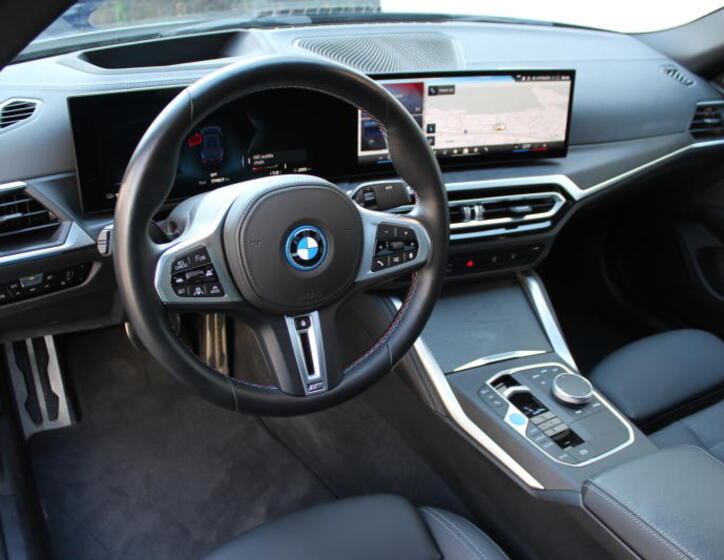 BMW i4 4