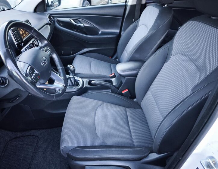 Hyundai i30 Kombi 998,0 88 kw