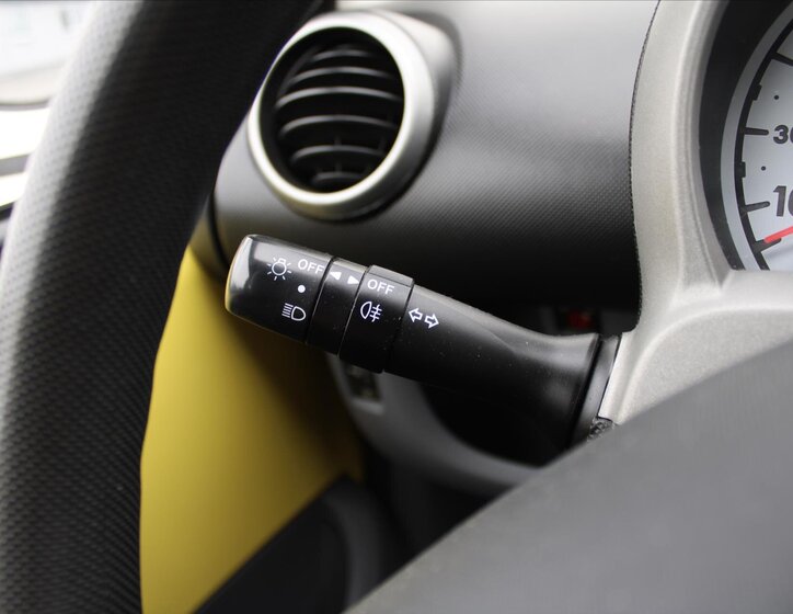 Peugeot 107 Hatchback 998,0 50 kw