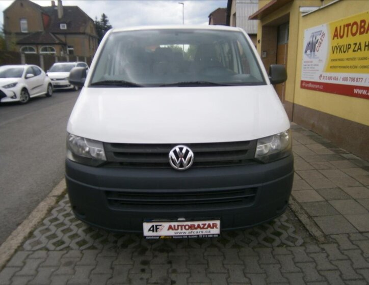 Volkswagen Transporter Kombi 2,0 l 62 kw