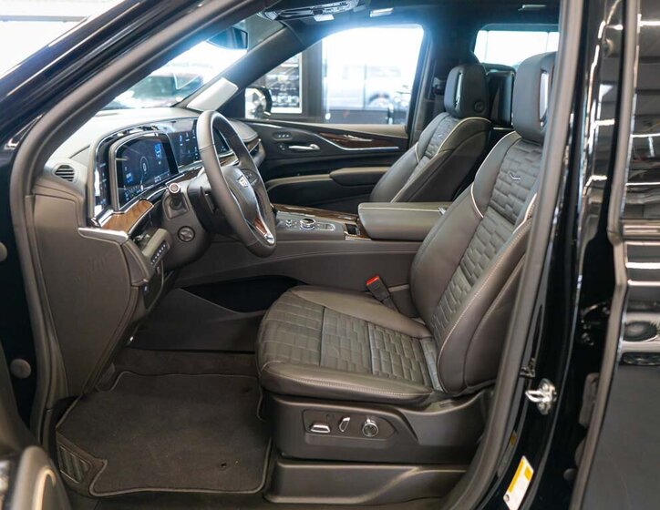 Cadillac Escalade 15
