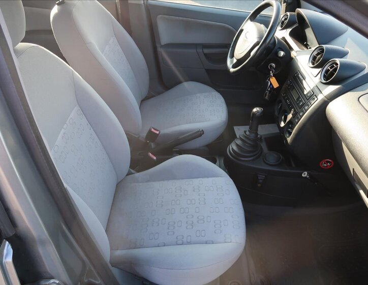 Ford Fiesta Hatchback 1,3 l 51 kw