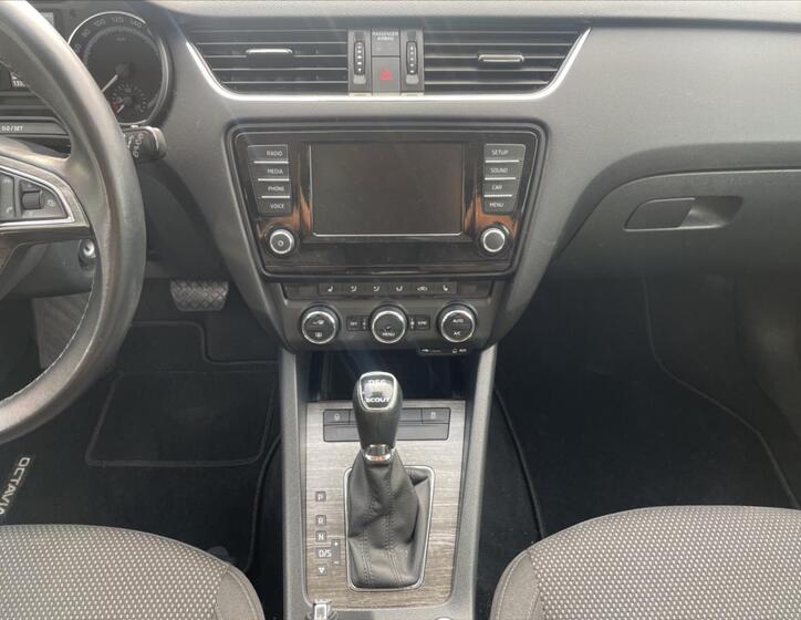 Škoda Octavia 10