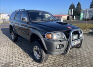 Mitsubishi Pajero 6