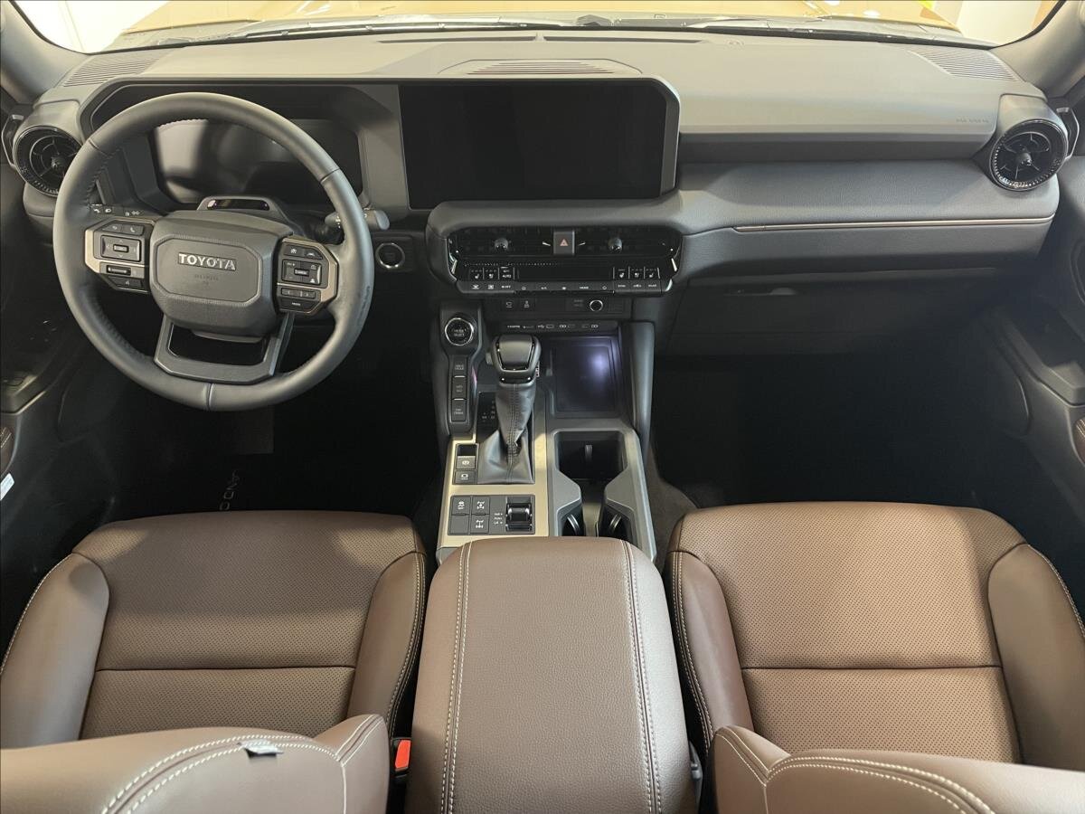 Toyota Land Cruiser SUV 2,8 l 150 kw