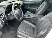 Lexus UX 300h SUV / Terénní 2,0 l 146 kw