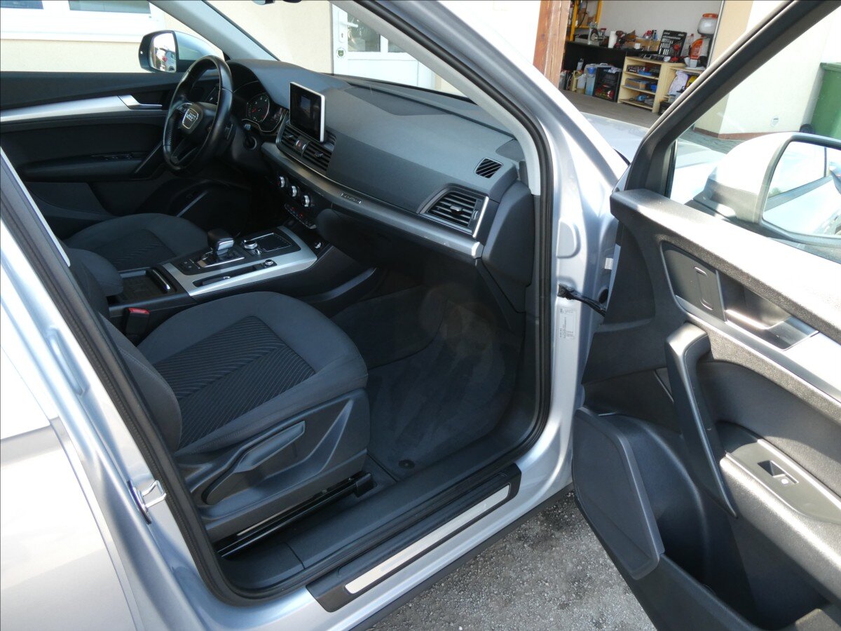 Audi Q5 SUV / Terénní 2,0 l 120 kw