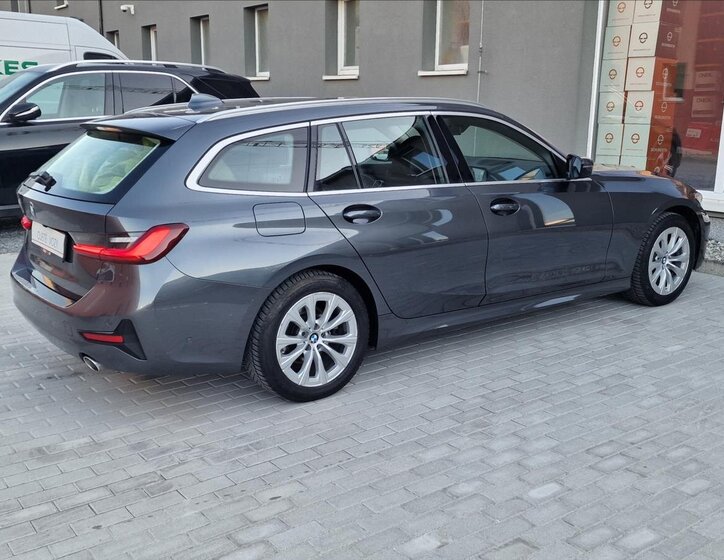 BMW Řada 3 Kombi 2,0 l 110 kw