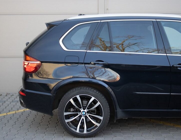 BMW X5 SUV / Terénní 3,0 l 225 kw